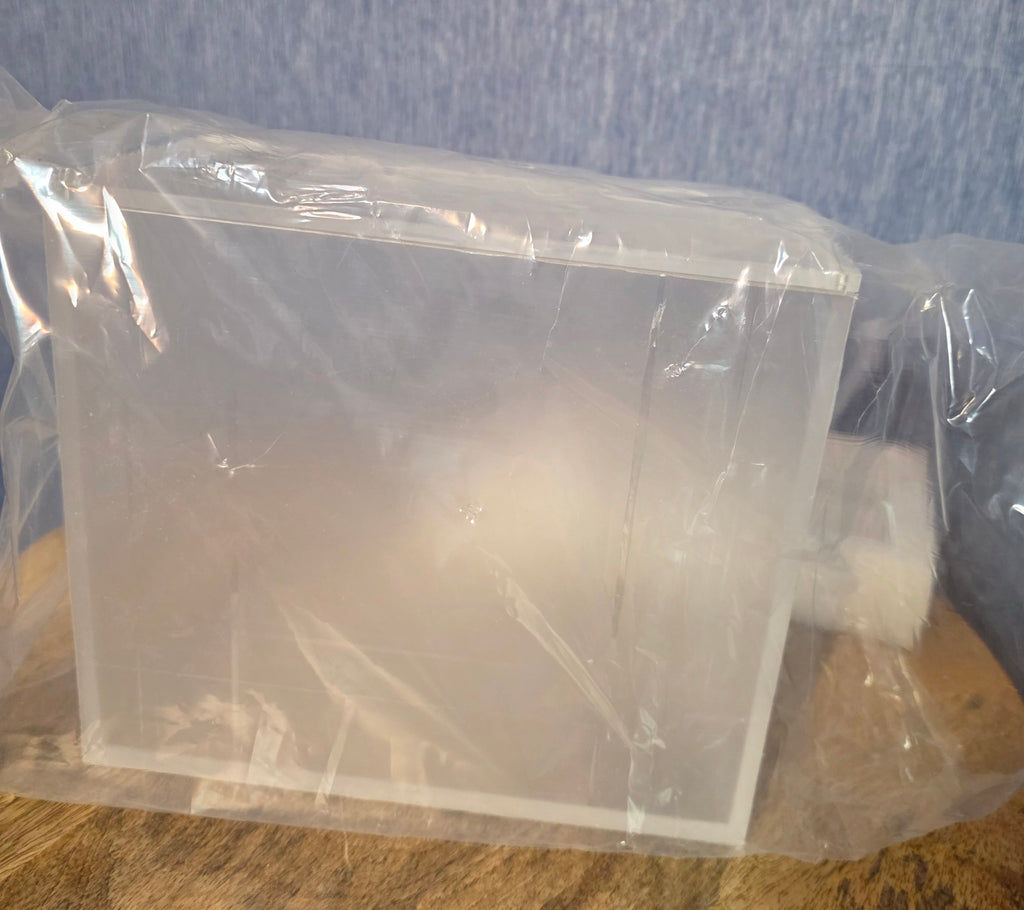 Display case for cards model cars ect
