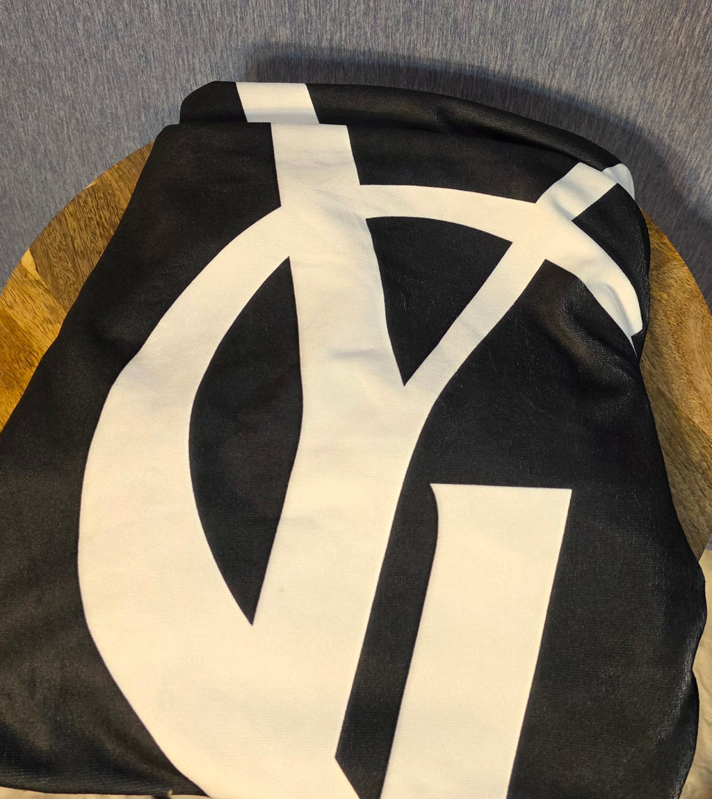 Throw blanket