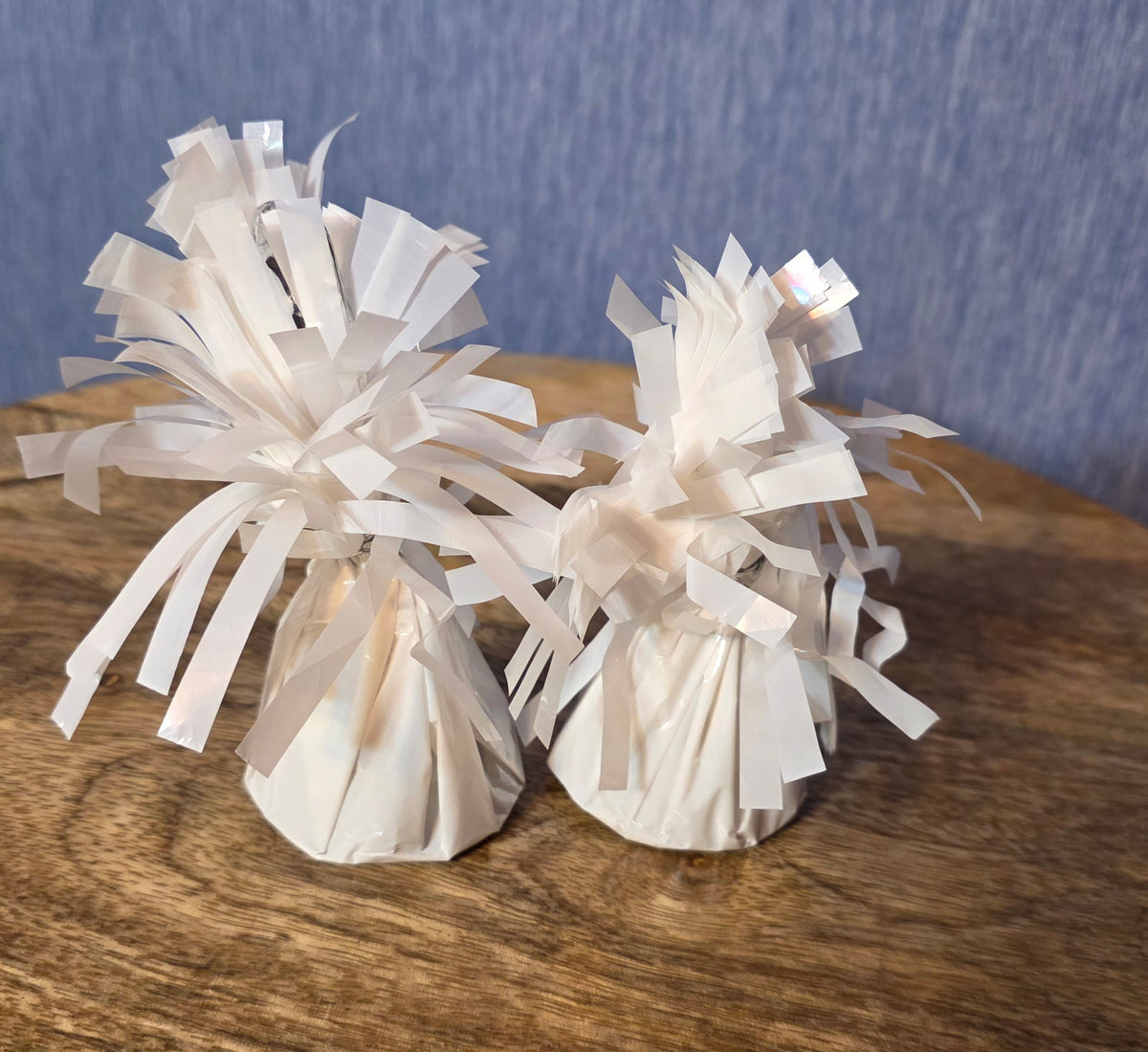 Box of 20 party center pieces weights for ballons
