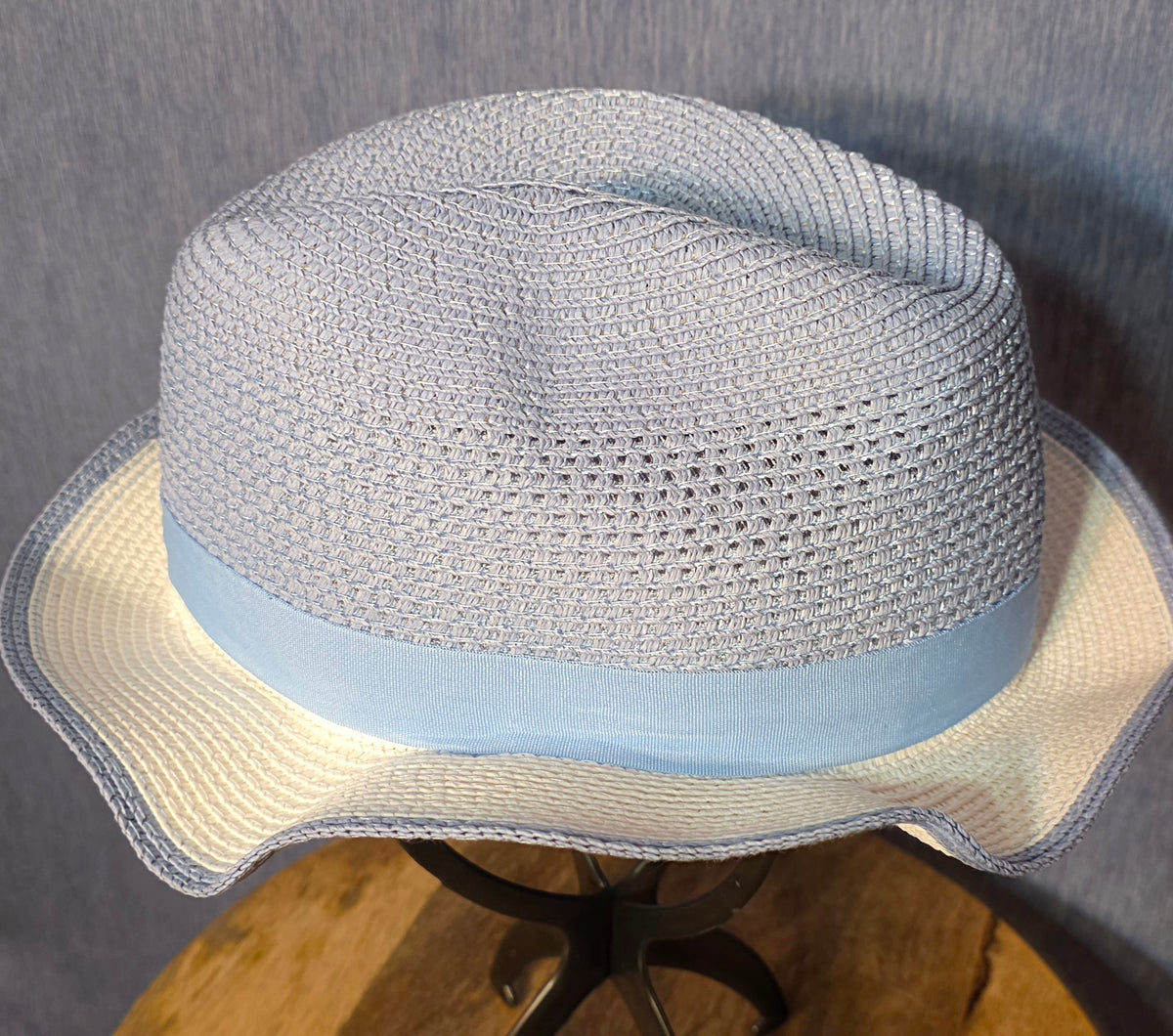 DJRE Hat light blue