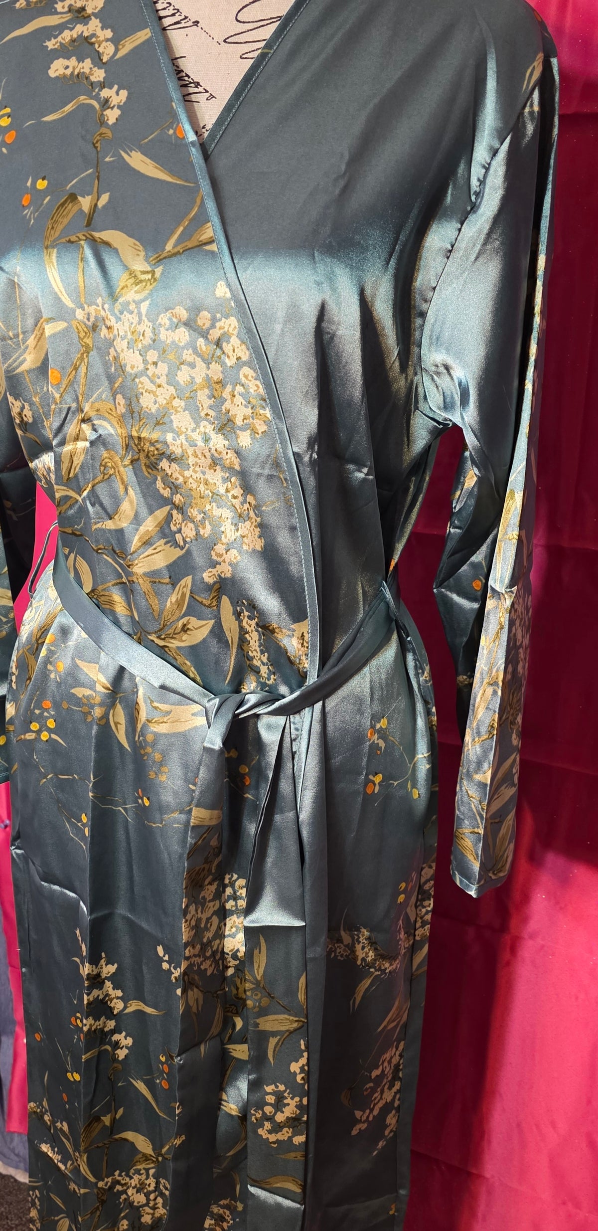 House robe size small