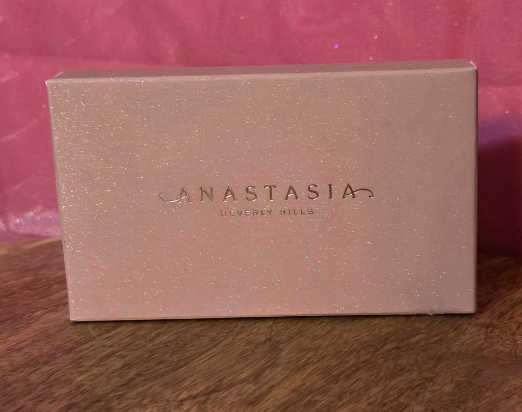 Anastasia eyeshadow pallet Glam to Go