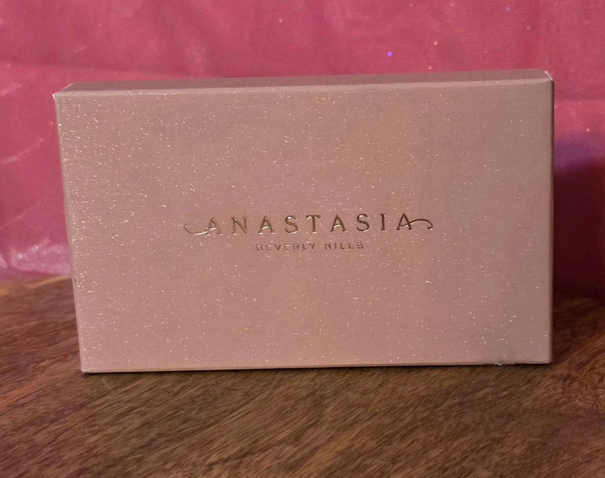 Anastasia eyeshadow pallet Glam to Go