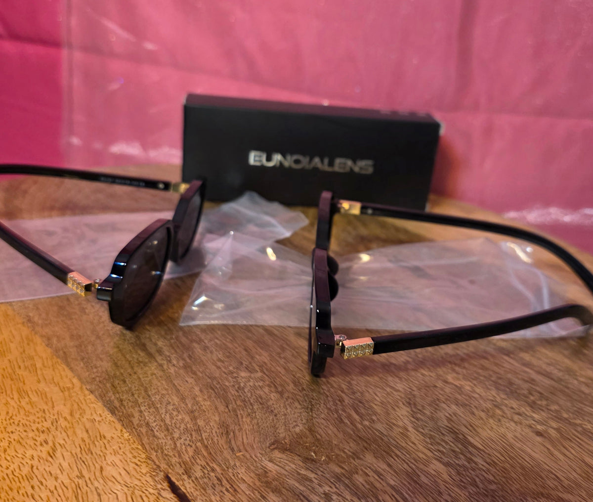 2 pair of Eunoialens