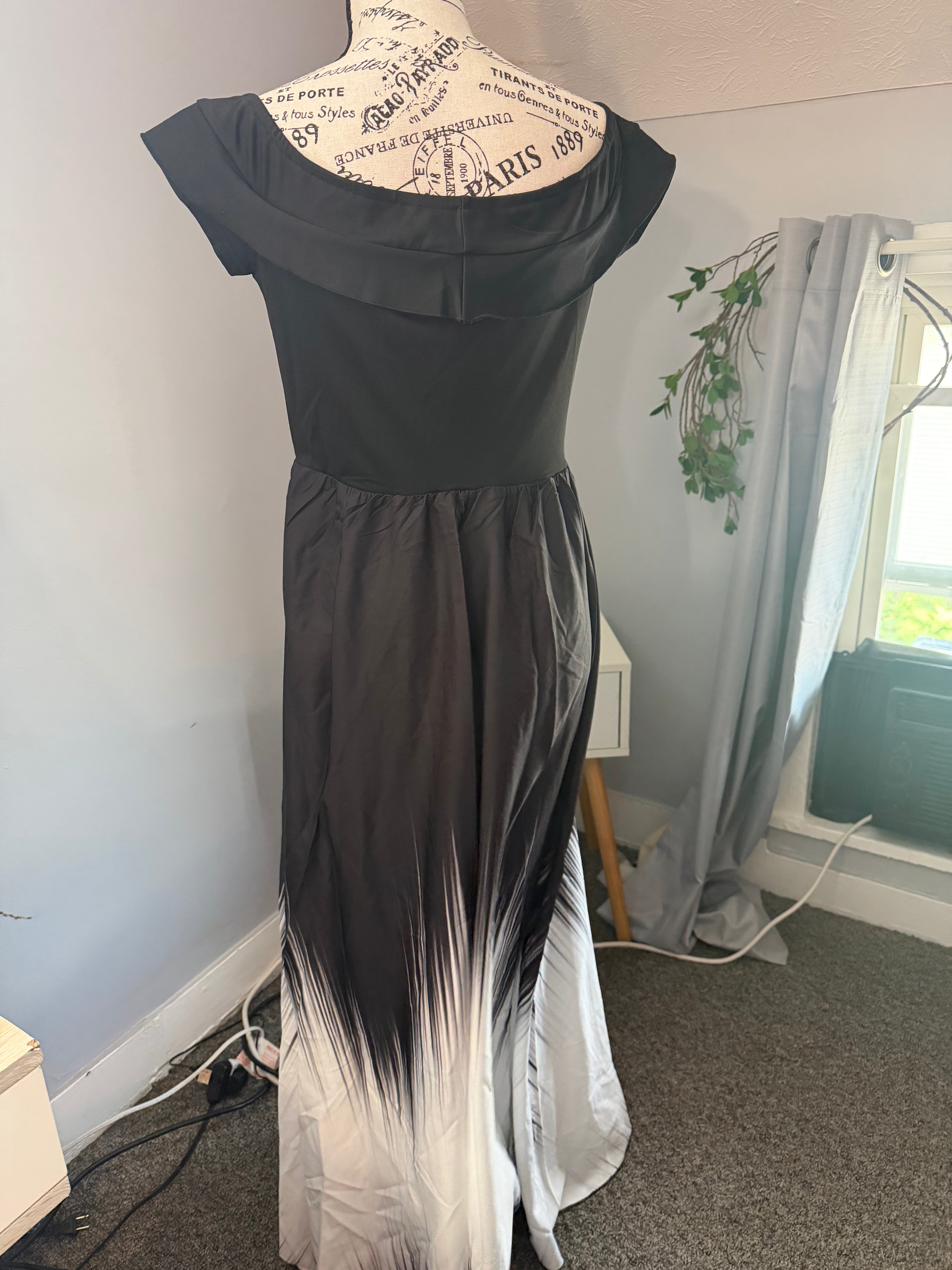 Maxi dress very nice