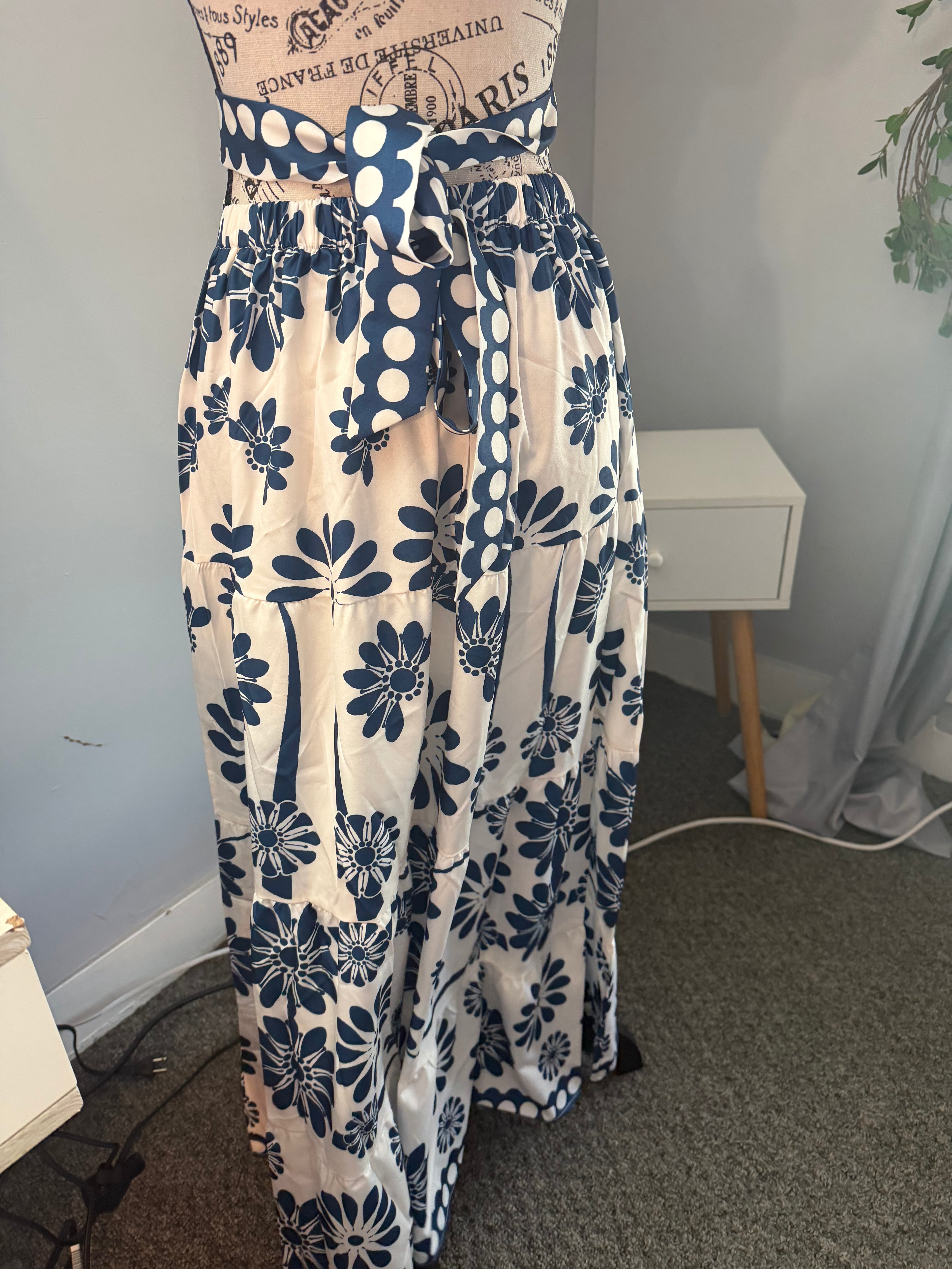 New dress no tag but so cute !