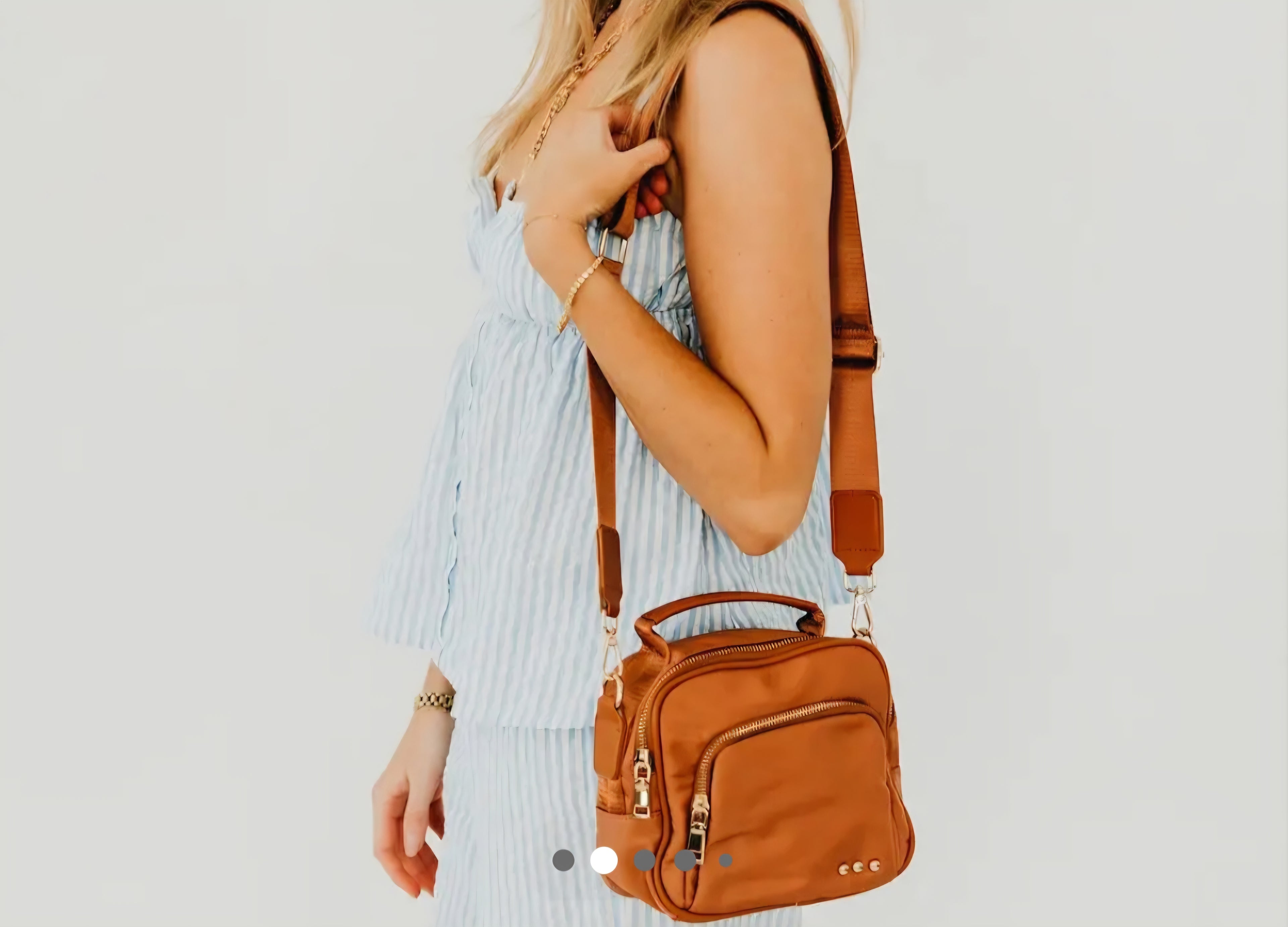 Nisha Nylon Crossbody bag By Pretty Simple