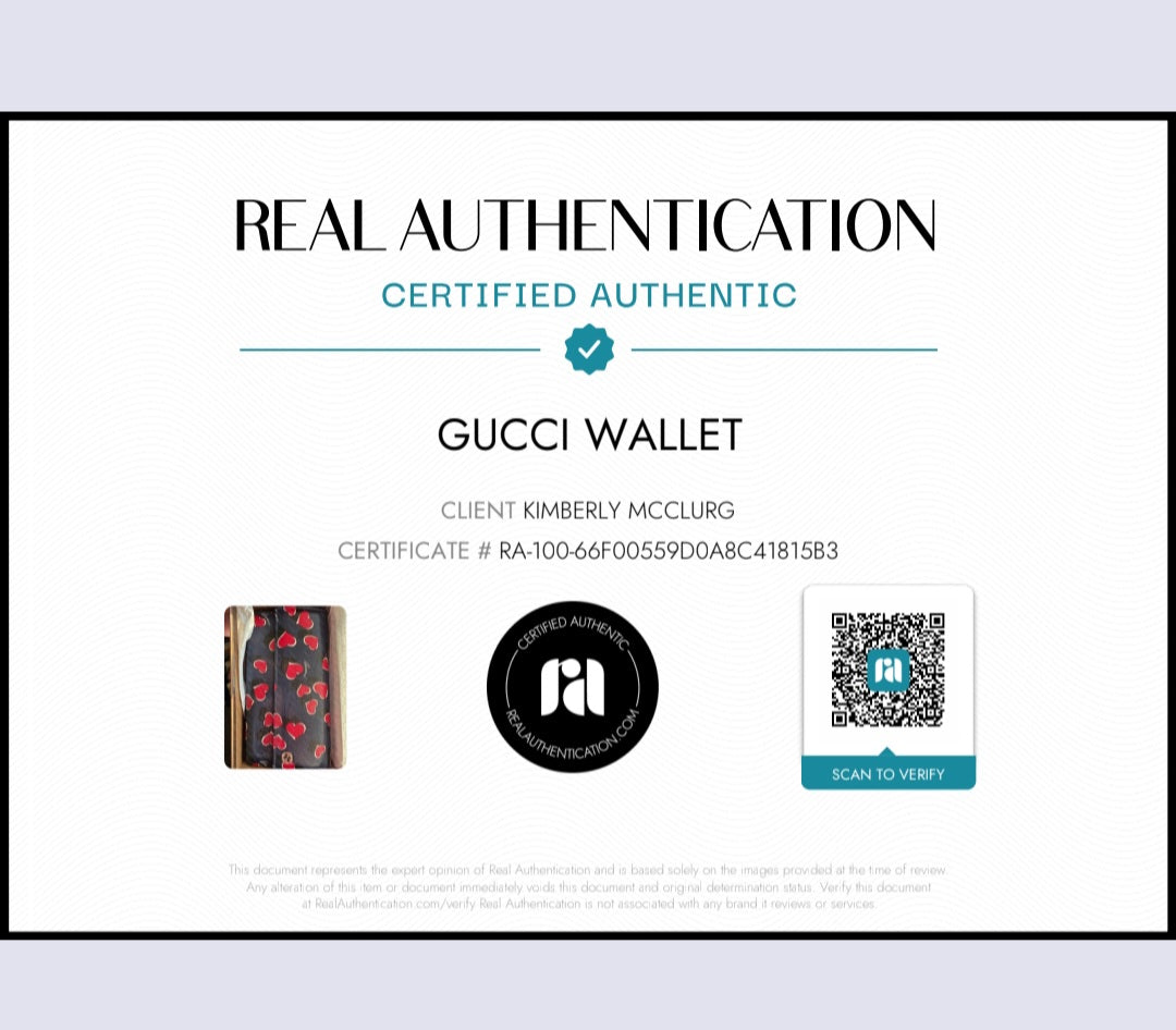 Gucci wallet / never used